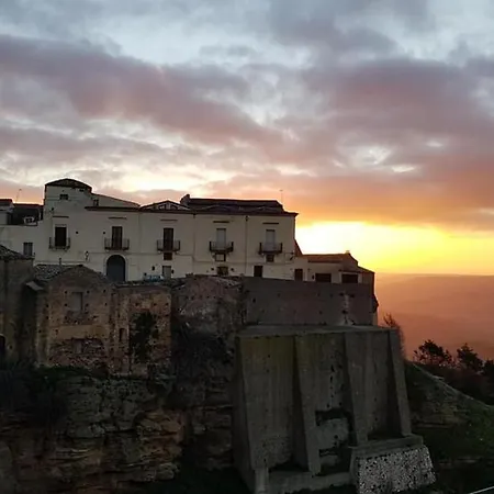 La Torre * Irsina
